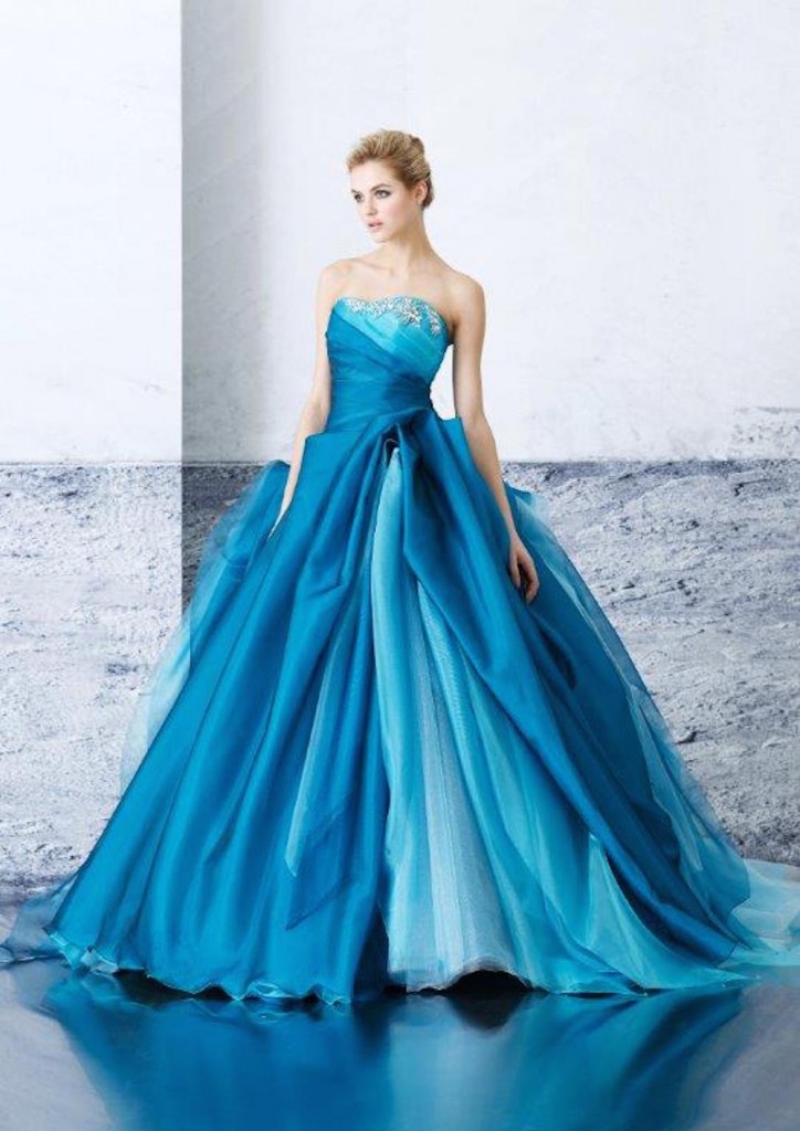シンデレラのように美しい！青いカラードレス+*＊ | TAGAYA BRIDAL