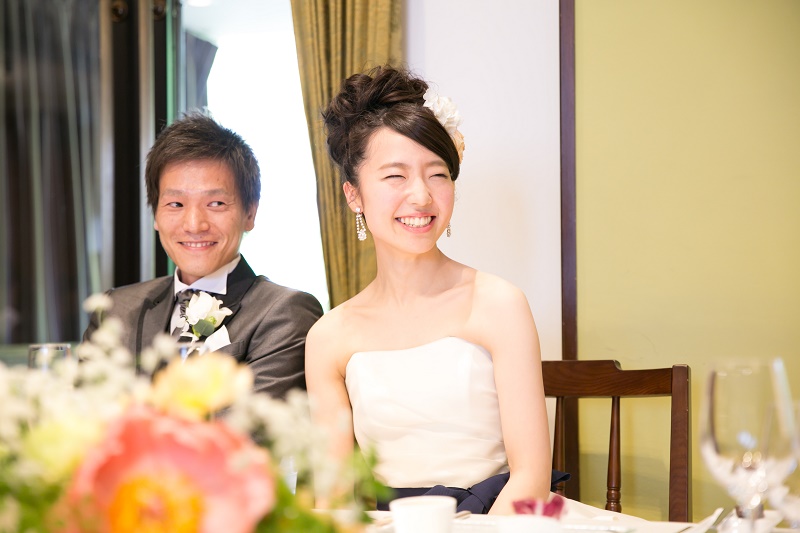 今だからこそ斬新 ウェディングドレスに映える黒髪ヘアスタイル aya Bridal 京都 大阪 神戸の結婚式レンタルドレス