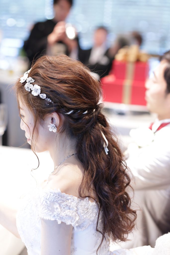ブライダルヘアアレンジ集 ローポニー でクラシカルに aya Bridal 京都 大阪 神戸の結婚式レンタルドレス